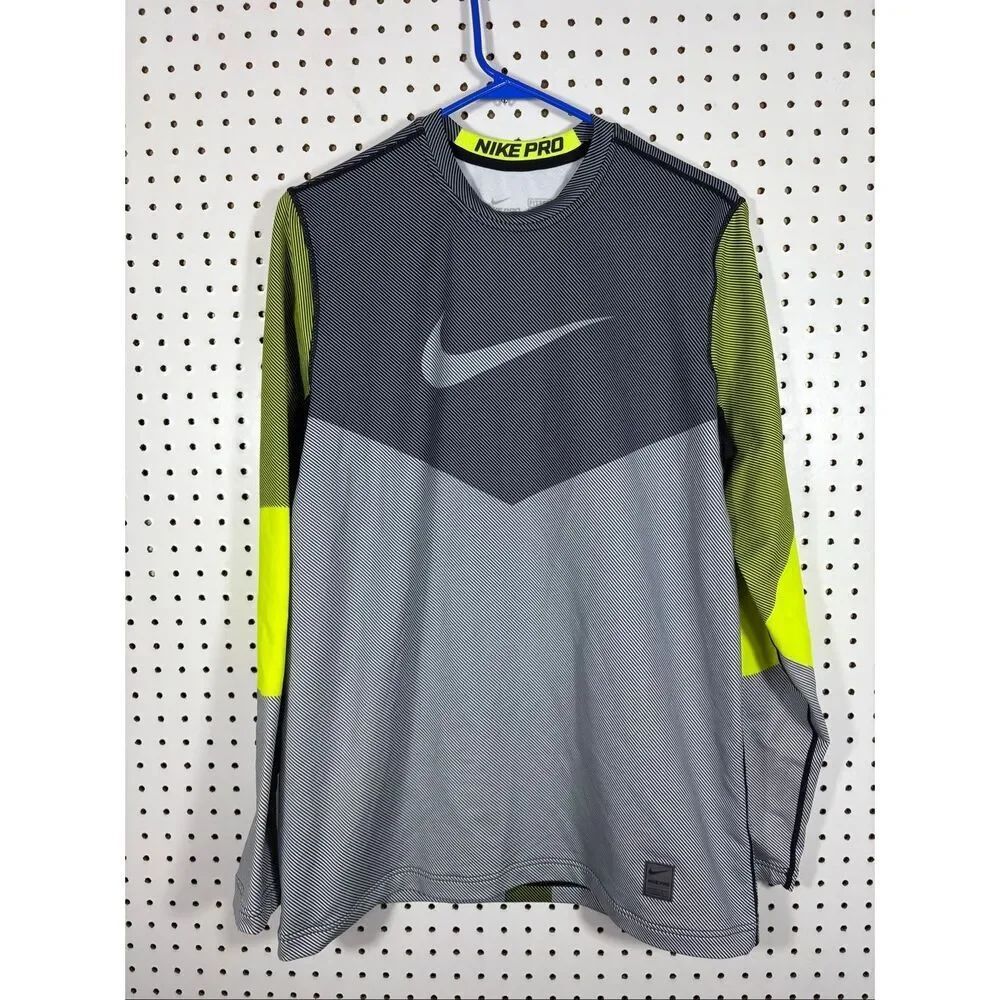 Nike pro Mens fitted long sleeve shirt size L